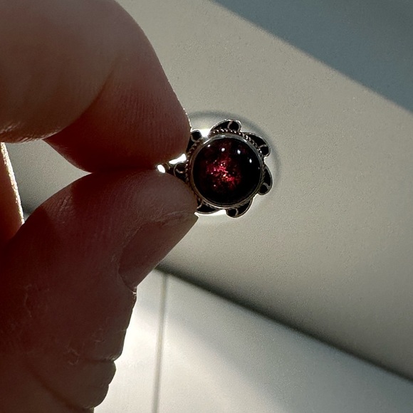 SMALL 925 silver sun swirl pendant with dark purple stone - Picture 2 of 9